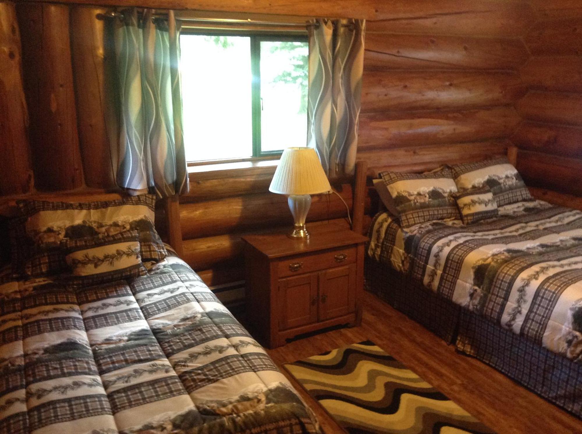 Summit River Lodge&Campsites Valemount Exterior foto